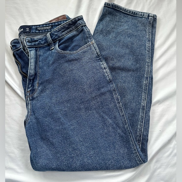 Hollister Denim - Hollister ultra high rise denim mom jeans